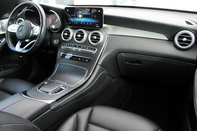 Mercedes GLC 300 AMG Panorama 258KM Kamera-360° LED Tempomat Skóra Ambient