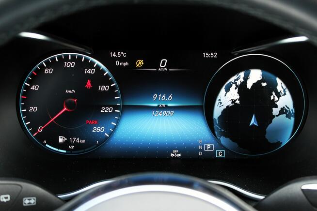 Mercedes GLC 300 AMG Panorama 258KM Kamera-360° LED Tempomat Skóra Ambient