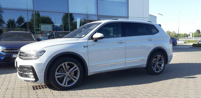 VOLKSWAGEN TIGUAN 2.0 TDI 4MOT HIGHLINE DSG 2019 ROK