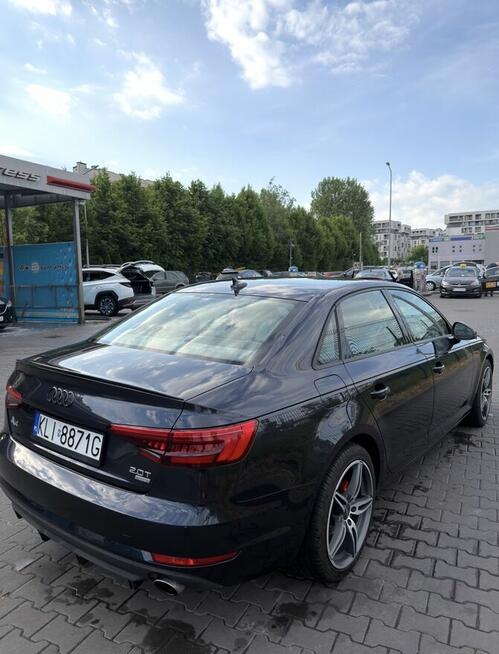 Audi a4b9