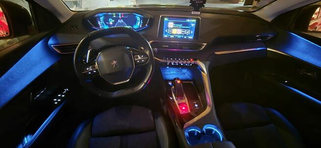 PEUGEOT 3008 HYBRID – NOWOCZESNOŚĆ, KOMFORT I OSZCZĘDNOŚĆ!