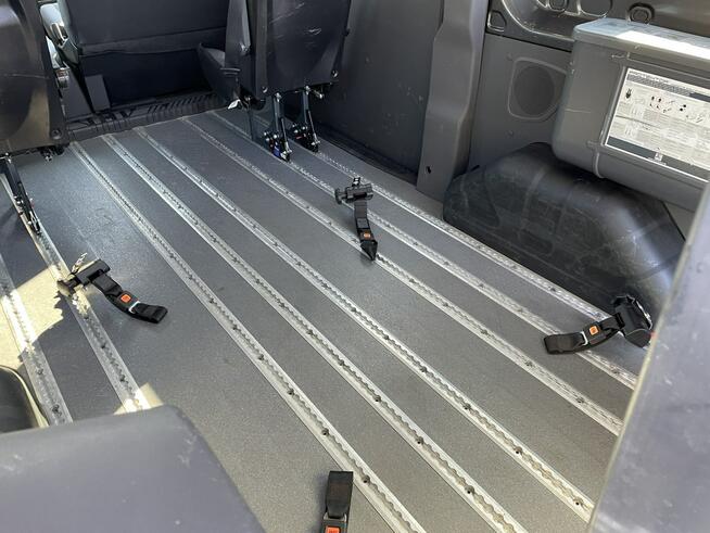 Ford Transit 56tkm Niepełnosprawnych inwalida rampa PFRON Model 2023