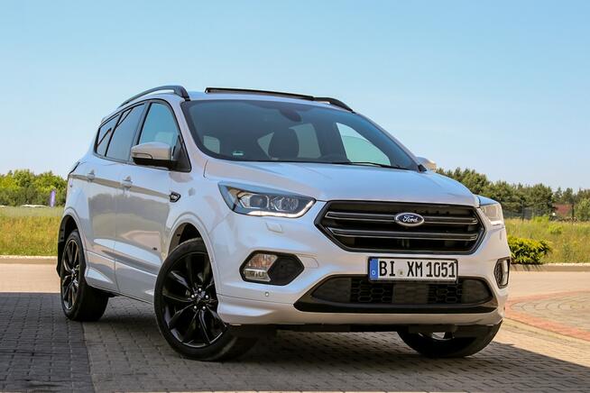 Ford Kuga ST-Line 180KM 4x4 Radar Panorama Manetki El.Klapa Park Assist Sony