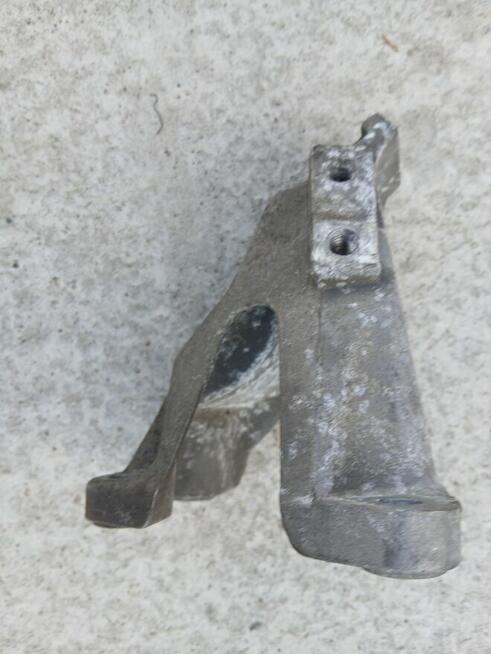 ŁAPA SILNIKA PRAWA 8E0199308H AUDI A4 B6 A6 C5 2.4 BDV 3.0 A