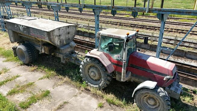 CASE IH Magnum 7210 + Streumaster SW 10 TA