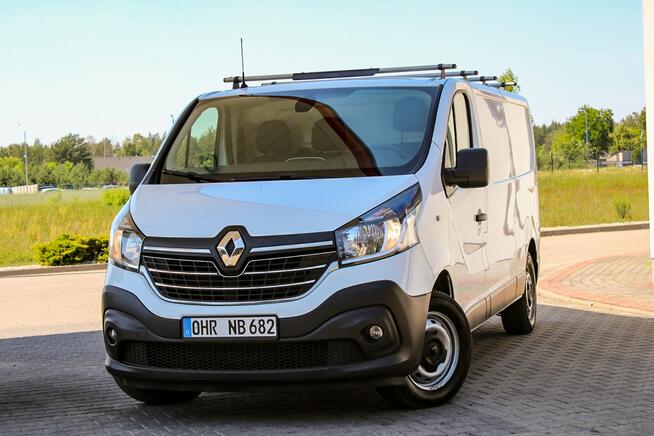 Renault Trafic 3 osobowy Kamera Nawigacja Klimatyzcja Tempomat Podgrzewany Fotel