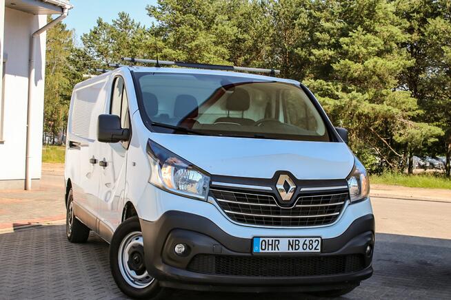 Renault Trafic 3 osobowy Kamera Nawigacja Klimatyzcja Tempomat Podgrzewany Fotel