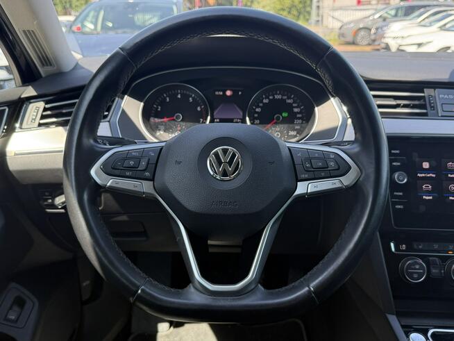 Volkswagen Passat I właściciel Salon Polska Poleasingowy Bezwypadkowy Serwis ASO VAT 23%