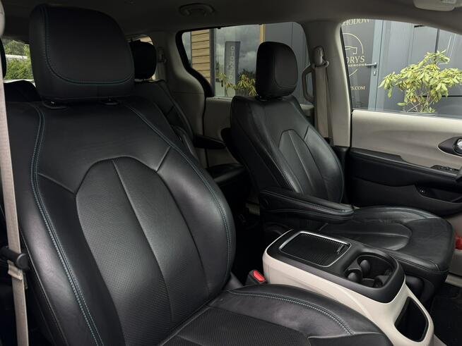 Chrysler Pacifica | Stan Bardzo Dobry | Bogate Wyposażenie RodzinNE AUTO