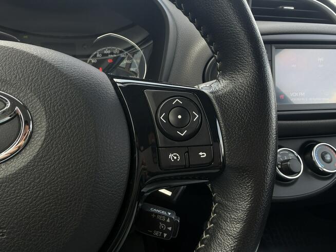 Toyota Yaris Salon Polska Poleasingowy I właściciel Serwis ASO VAT 23% Bezwypadkowy
