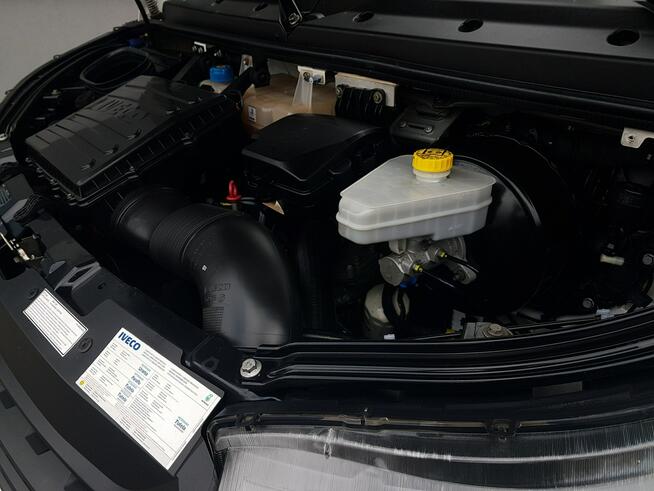 Iveco Daily 70C18 V H KONTENER ROLETY BOK DO TRANSPORTU WODY 3,66x2,21x1,86