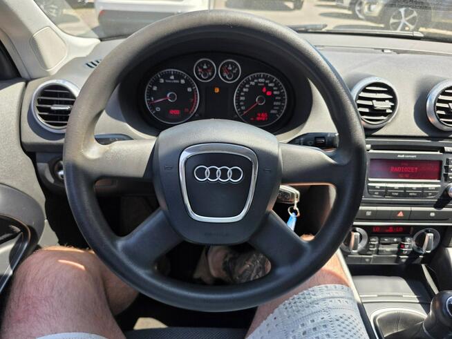 Audi A3 1.6 MPI 102 KM, Daylight LED, Xenon, Klimatyzacja, Aluflegi, Isofix