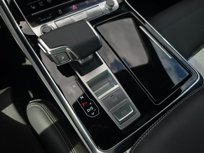 Audi Q8 Matrix/Laser_SkrętnaOś_Masaże_Wentylacja_HeadUp_Hak_B&O_Panorama_360
