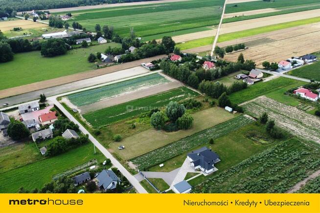 Działka 3100 m² ze stawem WZ na 3 domy 2026 S7