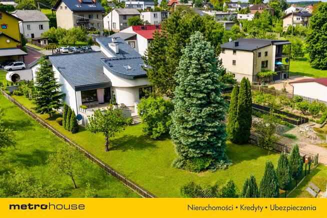 Nietuzinkowy dom 272 m² Chełmek