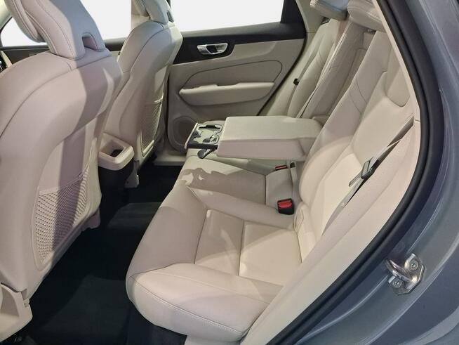 Volvo XC 60 VAT 23% Bright Plus 2.0 B4 mHEV 197KM automat 2022 r., salon PL V