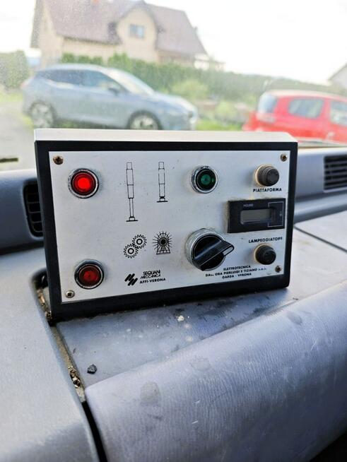 Nissan Cabstar Zwyżka CTE 20N Podnośnik