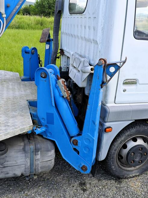 Nissan Cabstar Zwyżka CTE 20N Podnośnik