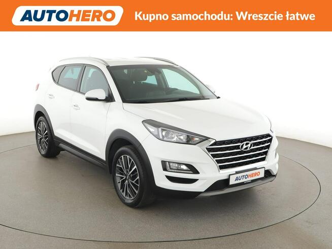 Hyundai Tucson automat niski przebieg 4x4 navi KRELL tempomat LED kamera