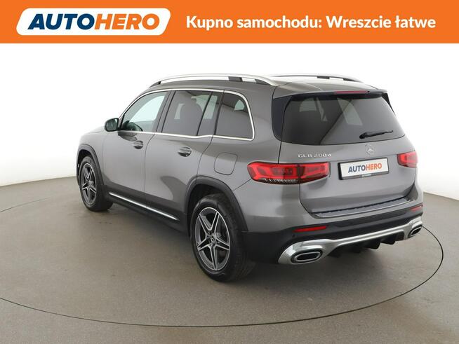 Mercedes GLB FV23% 7 os. automat full LED skóra/alcantara navi MBUX Premium kamery