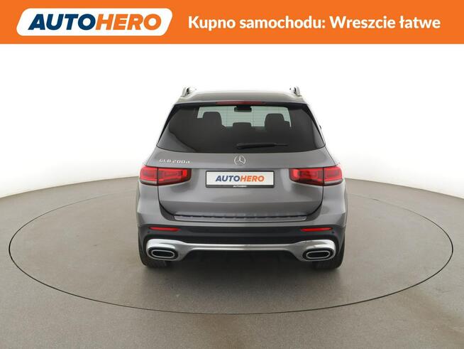 Mercedes GLB FV23% 7 os. automat full LED skóra/alcantara navi MBUX Premium kamery