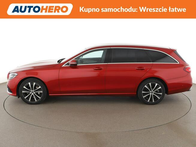 Mercedes E 300 FV23% PHEV skóra virtual cocpit kamery el. fotele z pamięcią MBUX ACC