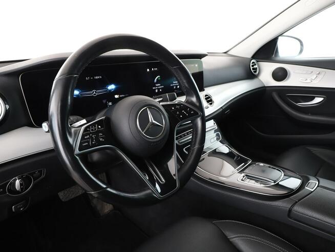Mercedes E 300 FV23% PHEV skóra virtual cocpit kamery el. fotele z pamięcią MBUX ACC