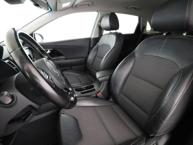 Kia Niro HEV automat kamera ACC navi półskóra