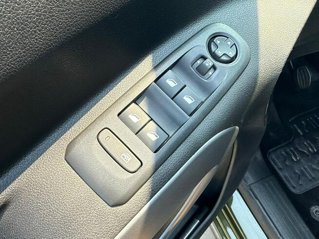 Fiat Doblo Combi*Climatronic*Nawigacja*Parktronic*Lift*NiskiPrzebieg*FullLed*ACC