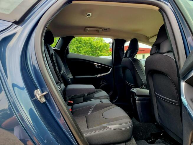 Volvo V40 FULL LED Serwis Navi Kamera Parktronic Climatronic Gwarancja!