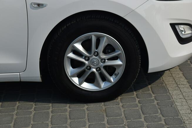 Hyundai i30 1.4B MPI 88 TYS KM Klima Grzane Fotele 2015r Sprowadzony Opłacony