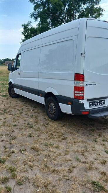 Mercedes sprinter sredni