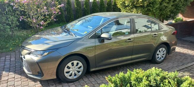 Toyota Corolla 48.7 netto E-CVT 1.8 Hybryda Kamera Cofania Kier.wielof. Klimatronik