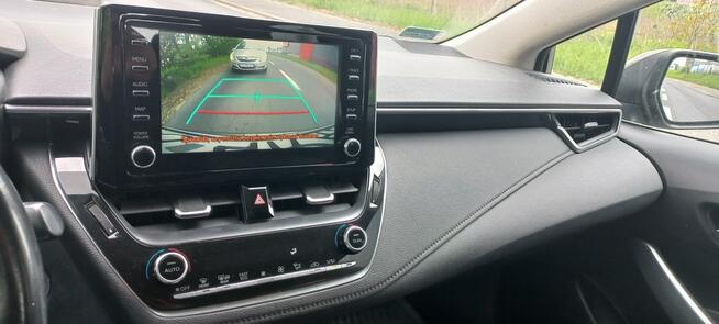 Toyota Corolla 48.7 netto E-CVT 1.8 Hybryda Kamera Cofania Kier.wielof. Klimatronik