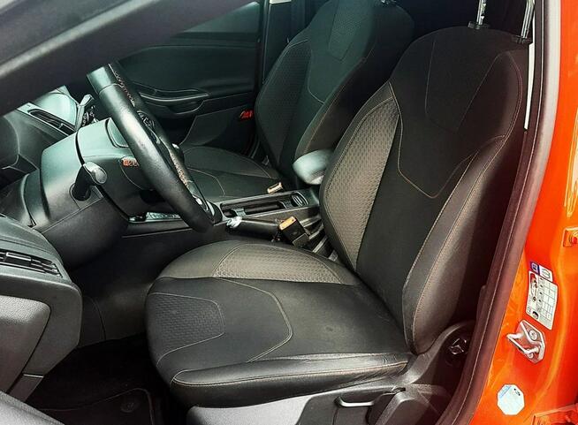 Ford Focus ST-Line sport wersja Red&Black 1,5 182KM