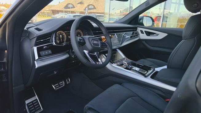 Audi Q8 TFSI e 394KM quattro tiptronic