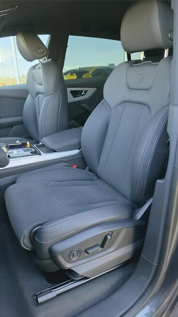 Audi Q8 TFSI e 394KM quattro tiptronic