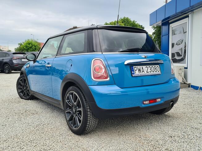 Mini Cooper BAYSWATER Skóra Klimatronik Tempomat Sensory Halogeny Komputer Alu