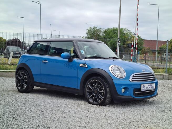 Mini Cooper BAYSWATER Skóra Klimatronik Tempomat Sensory Halogeny Komputer Alu