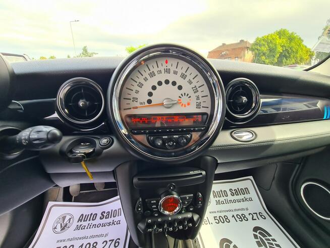 Mini Cooper BAYSWATER Skóra Klimatronik Tempomat Sensory Halogeny Komputer Alu