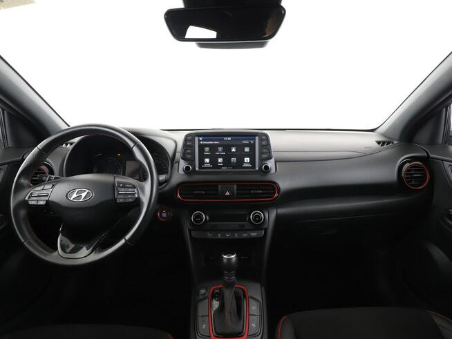 Hyundai Kona automat półskóra full LED navi klima auto kamera i czujniki parkowania