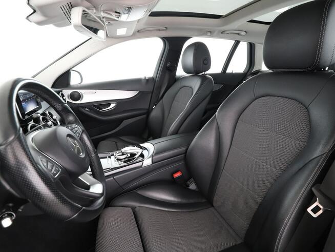 Mercedes C 250 Avantgarde C250 211KM automat półskóra panorama navi grzane fotele ACC
