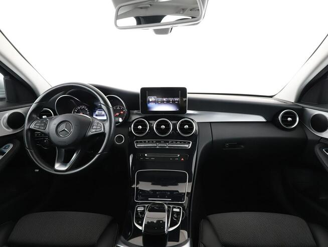 Mercedes C 250 Avantgarde C250 211KM automat półskóra panorama navi grzane fotele ACC
