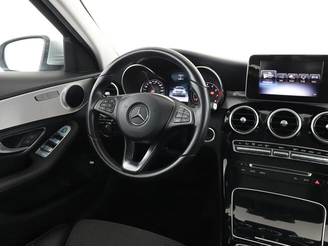 Mercedes C 250 Avantgarde C250 211KM automat półskóra panorama navi grzane fotele ACC