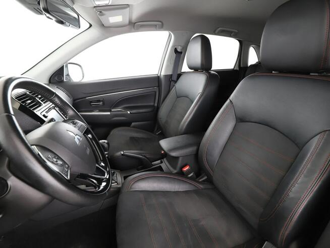 Mitsubishi ASX bi-xenon/LED klima auto navi skóra/alcantara kamera cofania