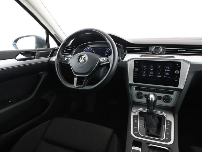 Volkswagen Passat virtual, led, masaże, navi, kamera, pdc, asystenci