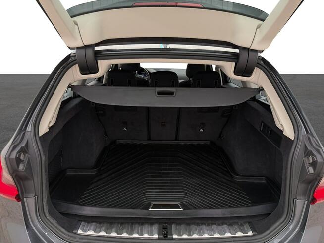 BMW Seria 3 318i aut Kombi