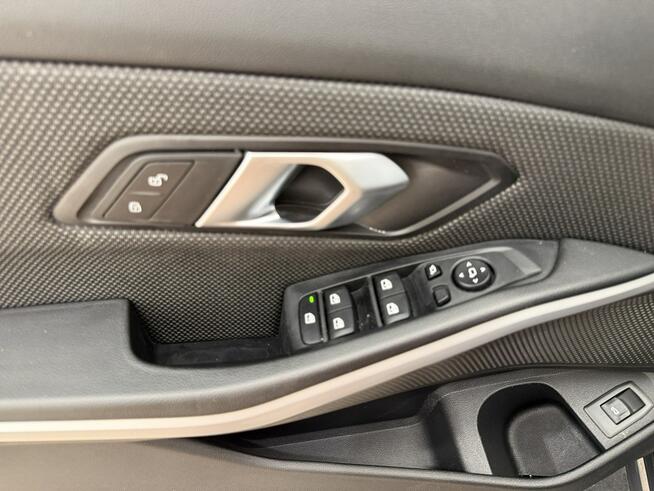 BMW Seria 3 318i aut Kombi