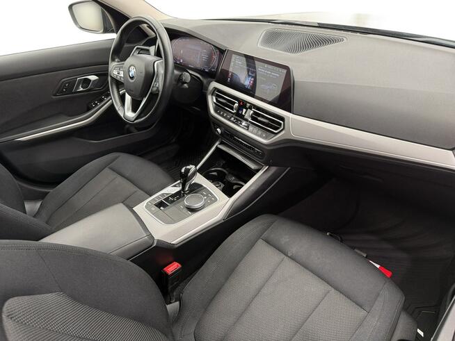 BMW Seria 3 318i aut Kombi
