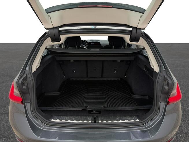 BMW Seria 3 318i aut Kombi